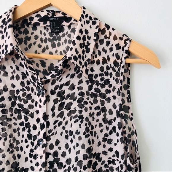 Forever 21 Tops - [Forever21] Trendy Cheetah Print Hi-Low Top